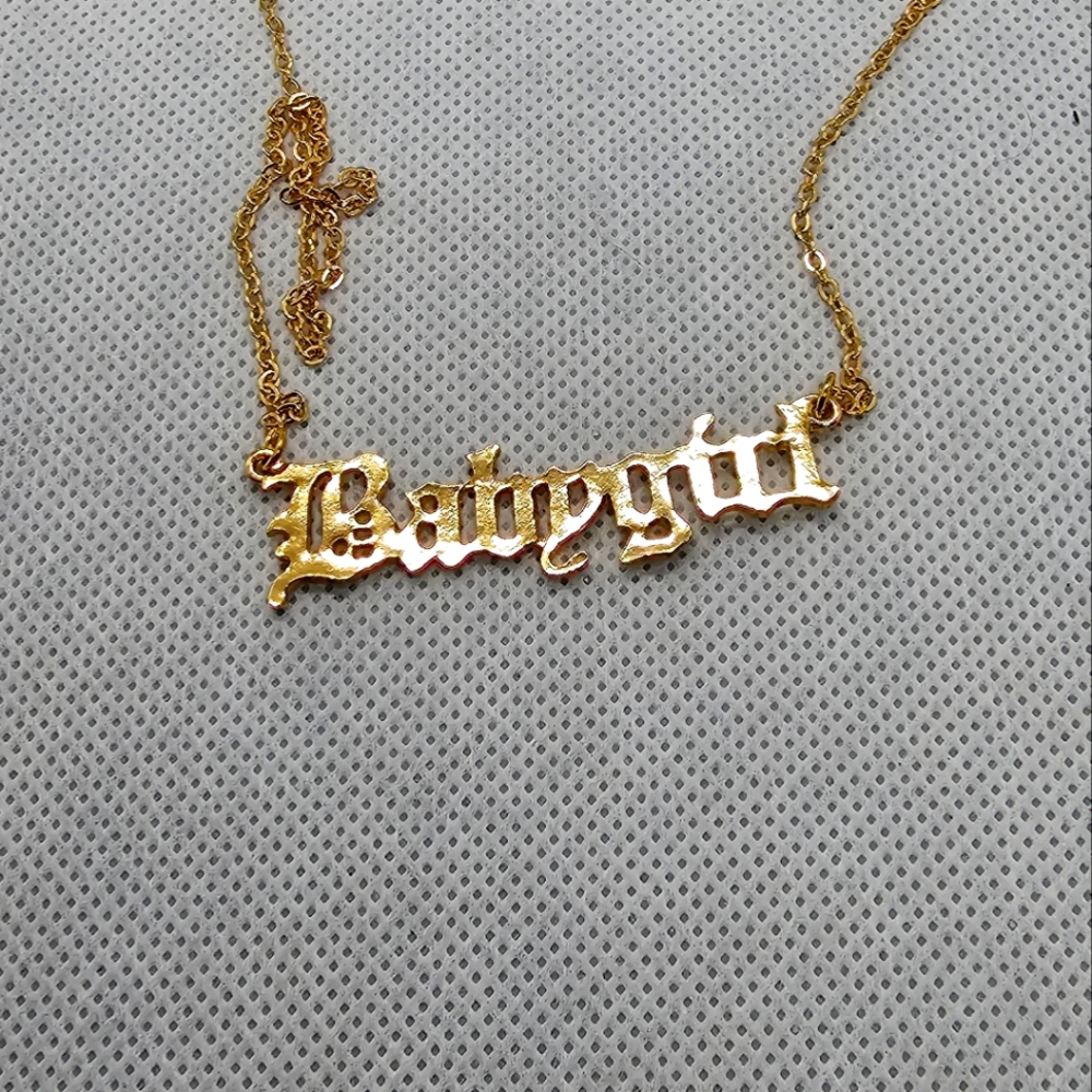 Fashion Necklace "babygirl" Gold Tone